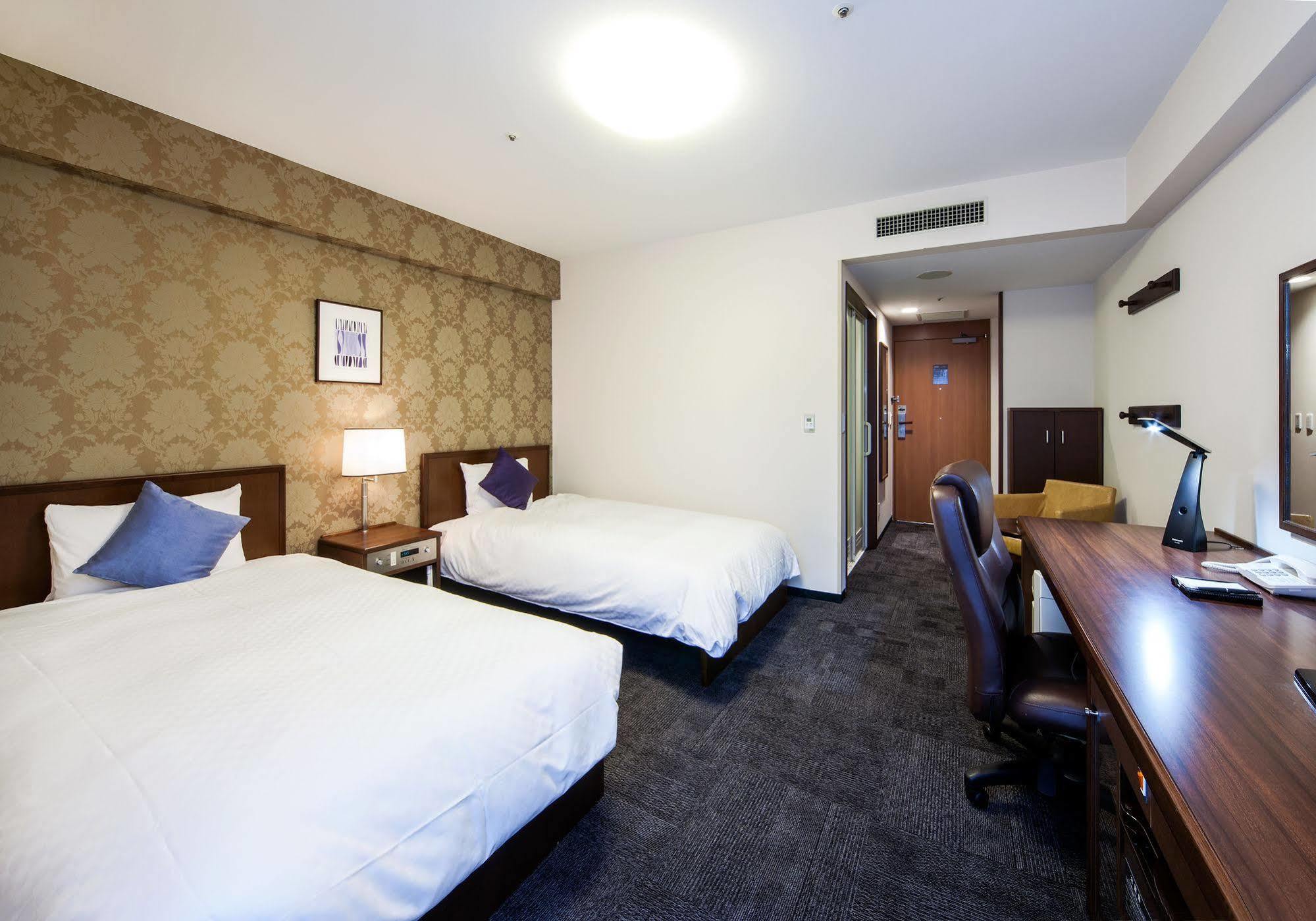 Daiwa Roynet Hotel Kobe Sannomiya Екстериор снимка